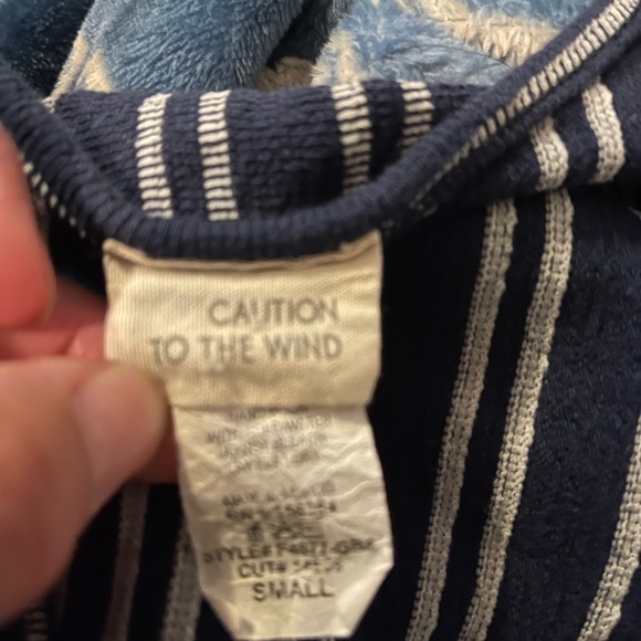 Women’s size small romper - Picture 2 of 2